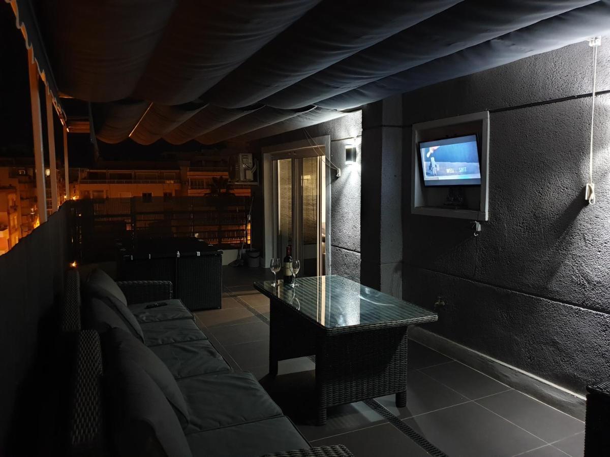 Beachside Apartment In Торевьиа Экстерьер фото