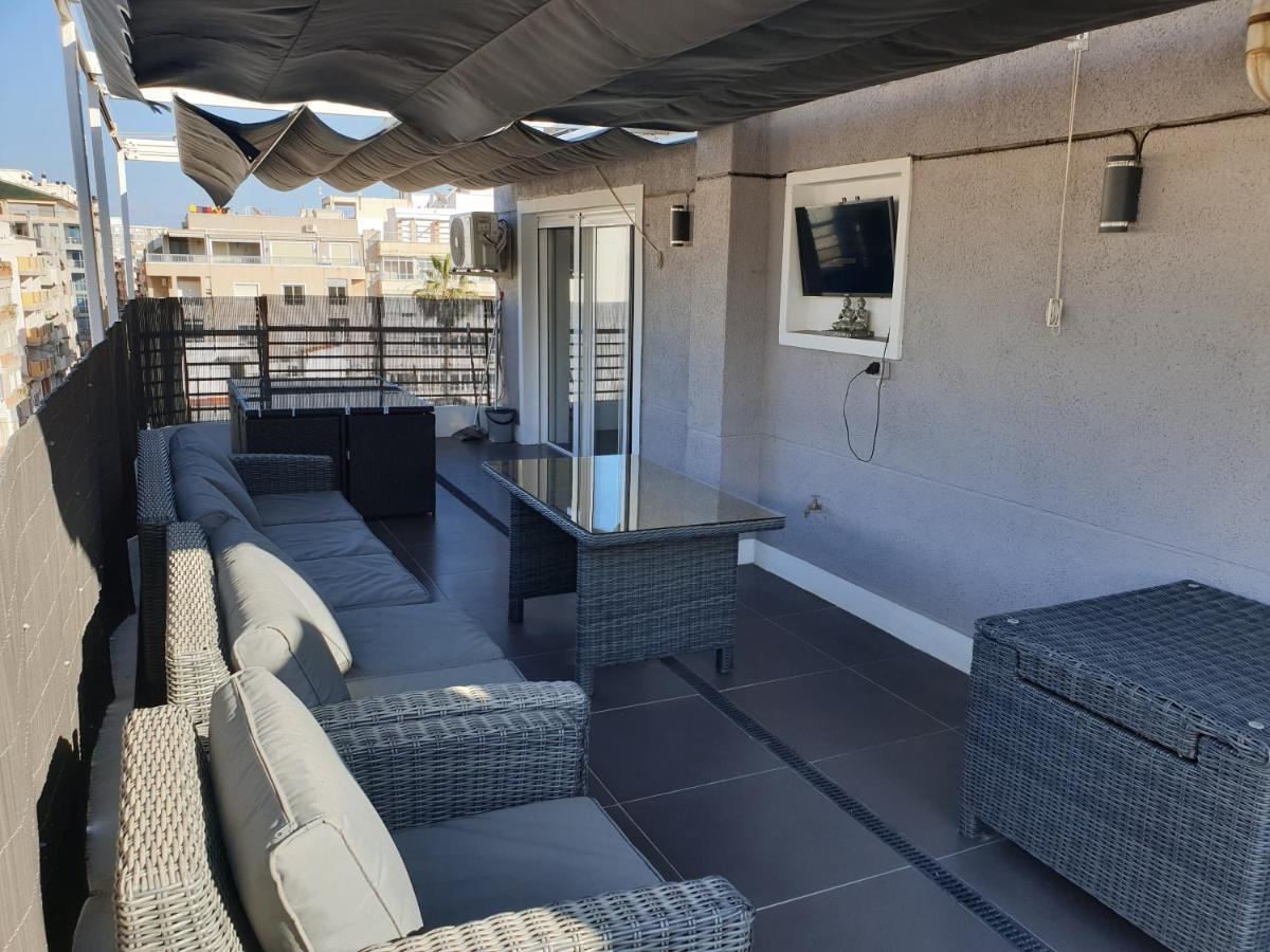 Beachside Apartment In Торевьиа Экстерьер фото